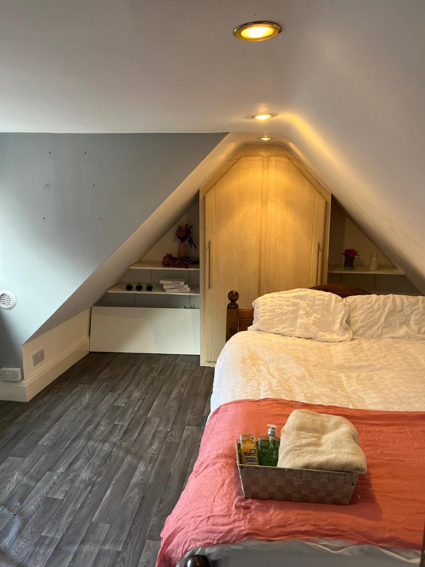 Cozy Room In A Serene House Birmingham Exterior foto
